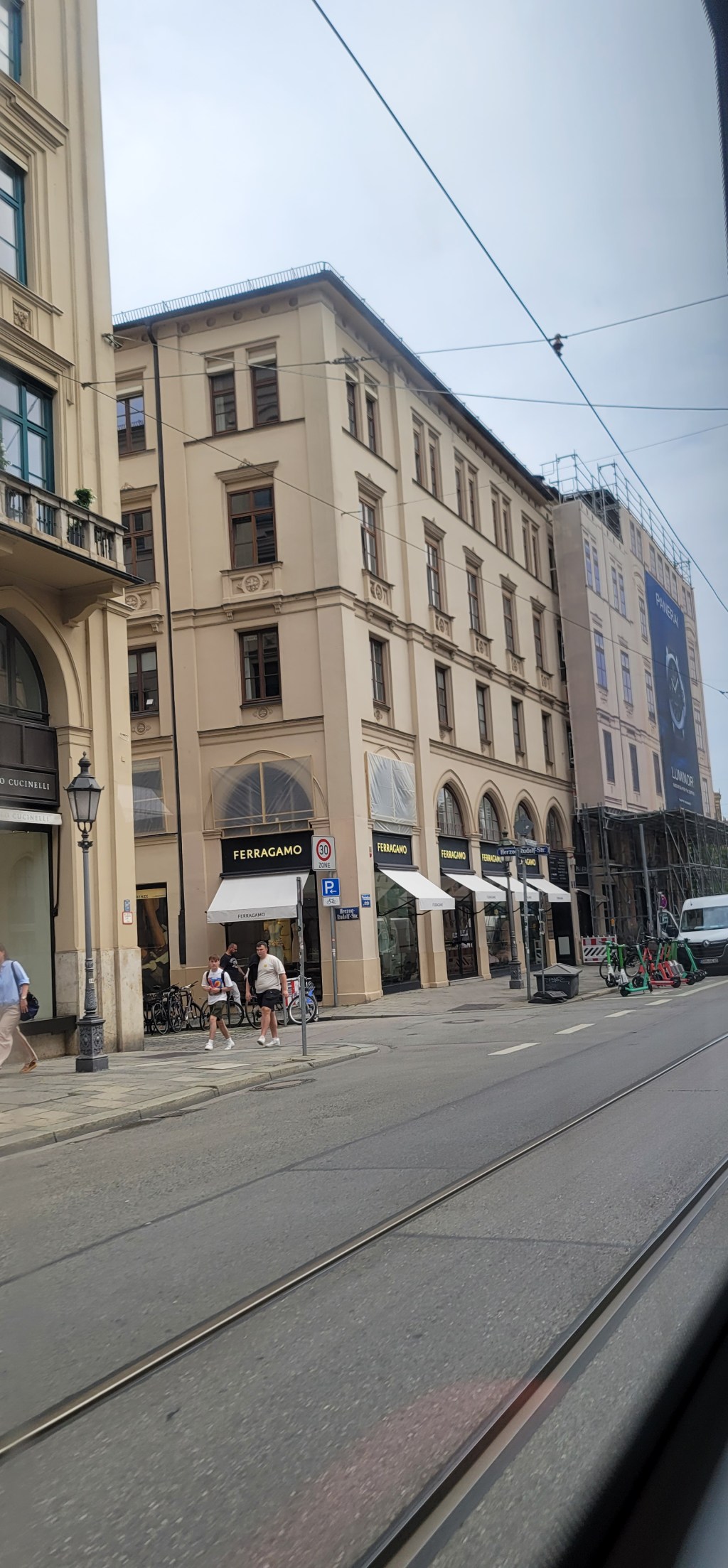 Country Hopping: Munich, Germany Day 2